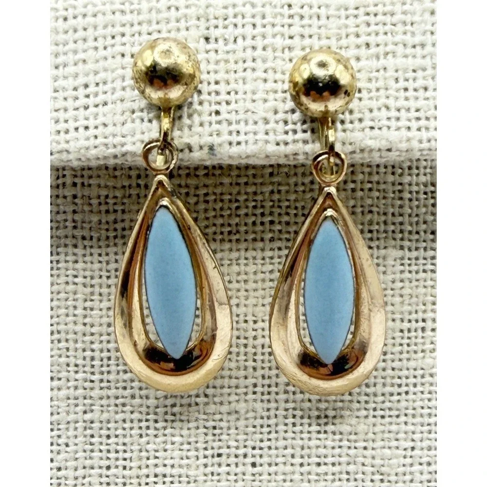 Vintage Blue Drop Earrings Gold Tone Screw Back Teardrop Dangle 1.5‎ Inch